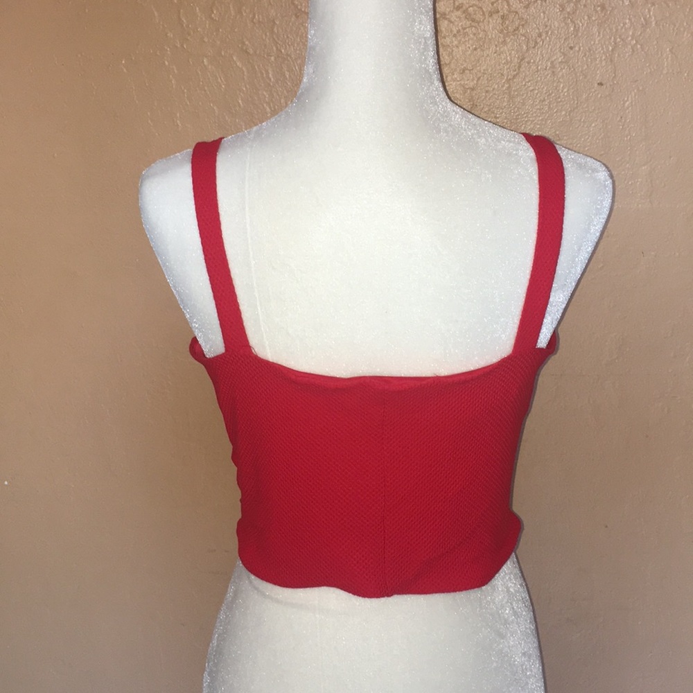 ⭐️✨3 for$20 ✨⭐️❤️Bebe crop top size large❤️ - Picture 4 of 9